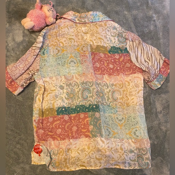 Johnny Was Workshop Marseille Garden Resort Shirt in Pink! - Picture 4 of 10